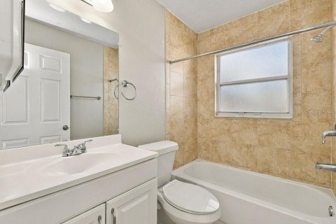 Villa ou maison à louer à Orlando, Floride: 3 chambres, 123.19 m2 № 2423891 - photo 14