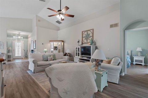 House in Palm Coast, Florida 2 bedrooms, 152.08 sq.m. № 2313283 - photo 2