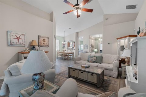 House in Palm Coast, Florida 2 bedrooms, 152.08 sq.m. № 2313283 - photo 10