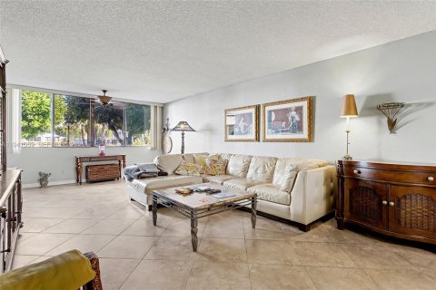 Copropriété à vendre à Lake Worth, Floride: 3 chambres, 139.82 m2 № 1997900 - photo 10