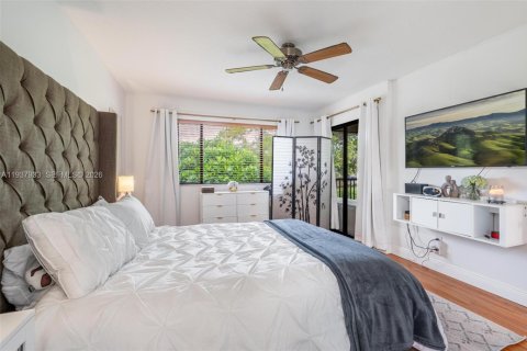 Condo in Plantation, Florida, 2 bedrooms  № 1999136 - photo 11