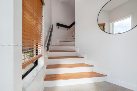 Condo in Plantation, Florida, 2 bedrooms  № 1999136 - photo 6