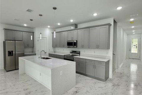 Adosado en alquiler en Kissimmee, Florida, 4 dormitorios, 211.91 m2 № 1908478 - foto 6