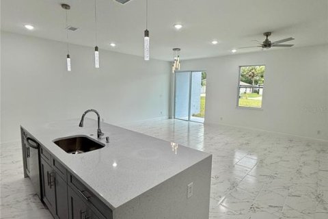 Adosado en alquiler en Kissimmee, Florida, 4 dormitorios, 211.91 m2 № 1908478 - foto 21