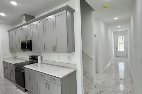 Adosado en alquiler en Kissimmee, Florida, 4 dormitorios, 211.91 m2 № 1908478 - foto 17