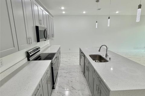 Adosado en alquiler en Kissimmee, Florida, 4 dormitorios, 211.91 m2 № 1908478 - foto 14