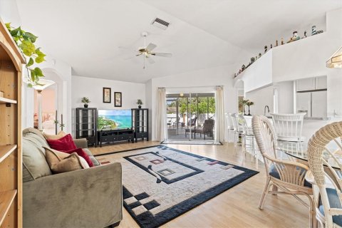 House in Bradenton, Florida 2 bedrooms, 140.93 sq.m. № 1877437 - photo 4