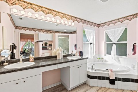House in Bradenton, Florida 2 bedrooms, 140.93 sq.m. № 1877437 - photo 21