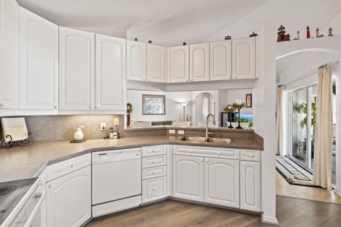 House in Bradenton, Florida 2 bedrooms, 140.93 sq.m. № 1877437 - photo 11