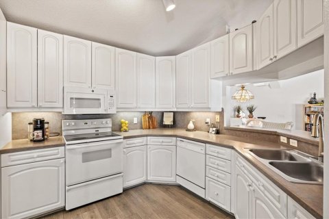 House in Bradenton, Florida 2 bedrooms, 140.93 sq.m. № 1877437 - photo 8