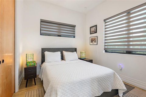 Casa en alquiler en Saint Petersburg, Florida, 4 dormitorios, 226.87 m2 № 1854185 - foto 22