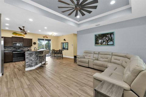 House in Port Charlotte, Florida 3 bedrooms, 152.36 sq.m. № 1877223 - photo 21