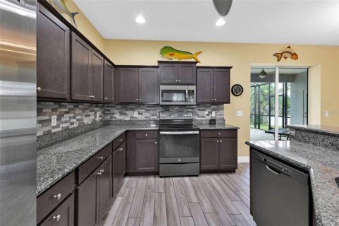 House in Port Charlotte, Florida 3 bedrooms, 152.36 sq.m. № 1877223 - photo 22
