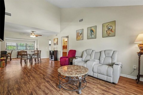 Condo in Tampa, Florida, 2 bedrooms  № 2115297 - photo 6