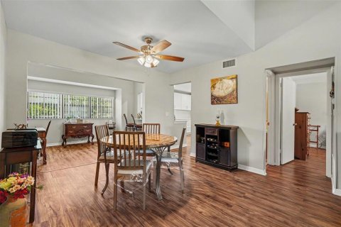 Condo in Tampa, Florida, 2 bedrooms  № 2115297 - photo 8