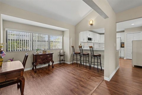 Condo in Tampa, Florida, 2 bedrooms  № 2115297 - photo 10