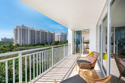 Condominio en venta en Key Biscayne, Florida, 2 dormitorios, 138.98 m2 № 1830681 - foto 3