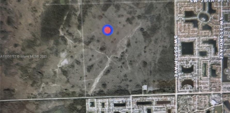 Terreno en Miami Beach, Florida № 2022734