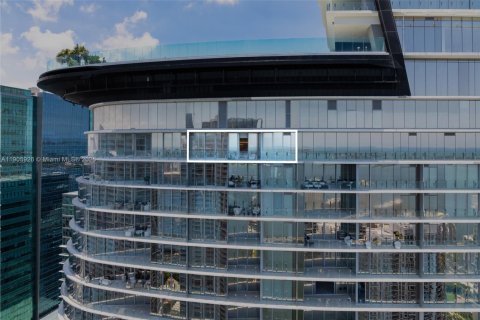 Condo in Miami, Florida, 2 bedrooms  № 1956834 - photo 3