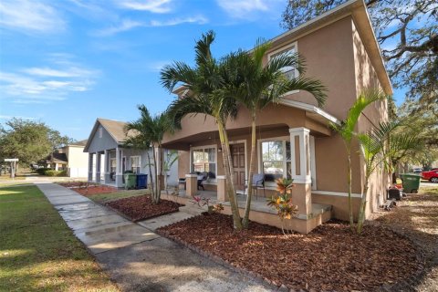 Villa ou maison à vendre à Tampa, Floride: 5 chambres, 150.87 m2 № 1733417 - photo 2
