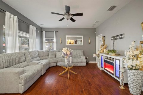 Villa ou maison à vendre à Tampa, Floride: 5 chambres, 150.87 m2 № 1733417 - photo 9