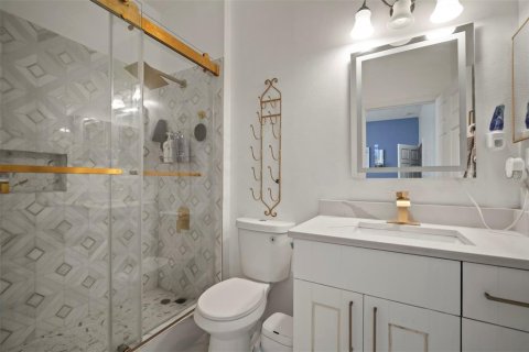 Villa ou maison à vendre à Tampa, Floride: 5 chambres, 150.87 m2 № 1733417 - photo 17