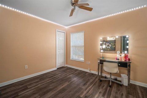 Villa ou maison à vendre à Tampa, Floride: 5 chambres, 150.87 m2 № 1733417 - photo 19