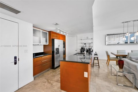 Condo in Hallandale Beach, Florida, 1 bedroom  № 2053069 - photo 10