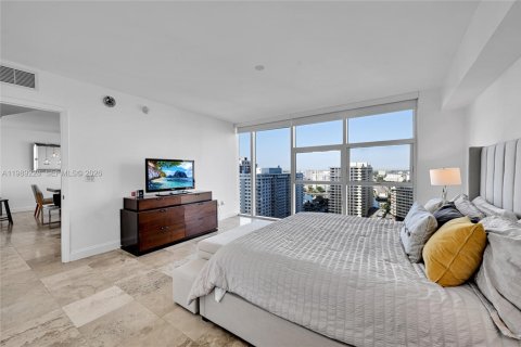 Condo in Hallandale Beach, Florida, 1 bedroom  № 2053069 - photo 16