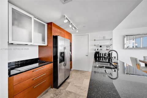 Condo in Hallandale Beach, Florida, 1 bedroom  № 2053069 - photo 13