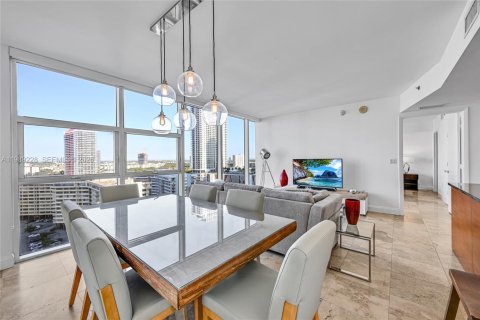 Condo in Hallandale Beach, Florida, 1 bedroom  № 2053069 - photo 7