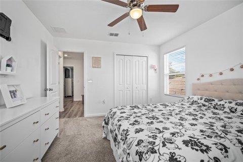 House in Auburndale, Florida 4 bedrooms, 239.97 sq.m. № 2151083 - photo 26
