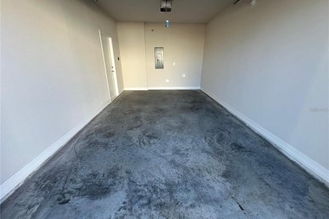 Townhouse in Tavares, Florida 3 bedrooms, 198.72 sq.m. № 2210977 - photo 19