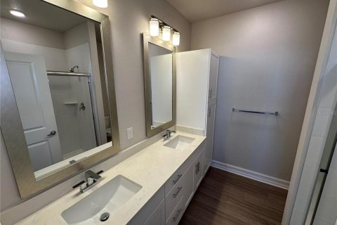 Townhouse in Tavares, Florida 3 bedrooms, 198.72 sq.m. № 2210977 - photo 17