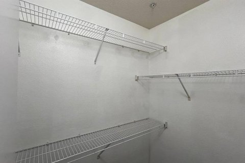 Снять в аренду кондоминиум в Орландо, Флорида 5 комнат, 104.05м2, № 1803472 - фото 10