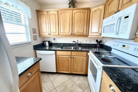 Condo à Deerfield Beach, Floride, 2 chambres № 2263027
