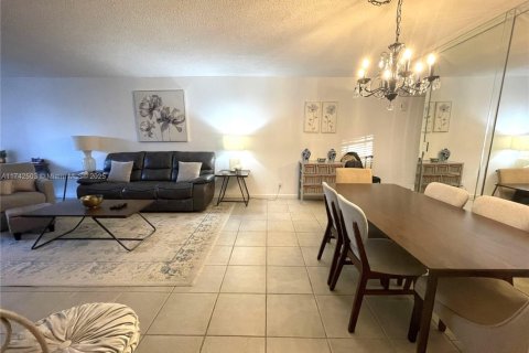 Condominio en alquiler en Pompano Beach, Florida, 2 dormitorios, 102.19 m2 № 1492204 - foto 8