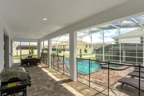 House in Davenport, Florida 8 bedrooms, 363.15 sq.m. № 2094123 - photo 22