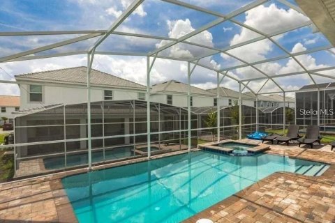 House in Davenport, Florida 8 bedrooms, 363.15 sq.m. № 2094123 - photo 23