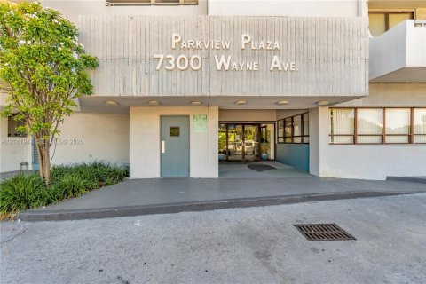 Copropriété à louer à Miami Beach, Floride: 2 chambres, 89.93 m2 № 2431293 - photo 4