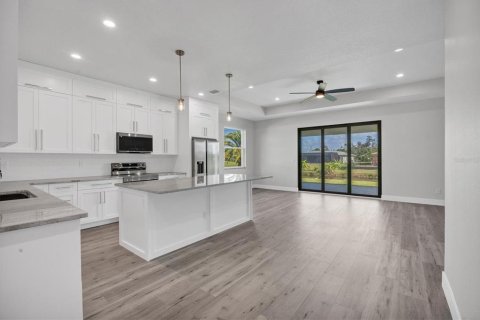 Villa ou maison à vendre à Rotonda, Floride: 3 chambres, 149.39 m2 № 2100565 - photo 10