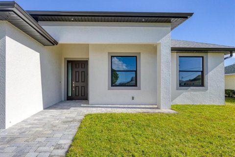 Villa ou maison à vendre à Rotonda, Floride: 3 chambres, 149.39 m2 № 2100565 - photo 8