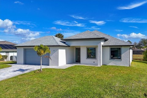 Villa ou maison à vendre à Rotonda, Floride: 3 chambres, 149.39 m2 № 2100565 - photo 7