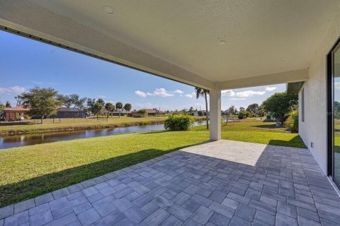 Villa ou maison à vendre à Rotonda, Floride: 3 chambres, 149.39 m2 № 2100565 - photo 28