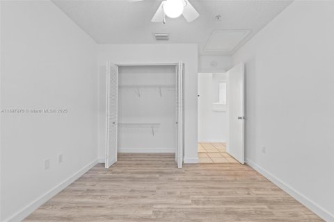 Condo in Coral Springs, Florida, 2 bedrooms  № 1949826 - photo 20