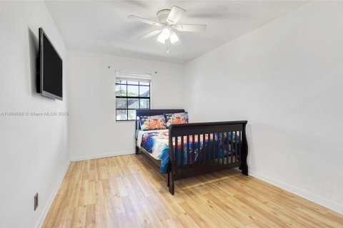 Townhouse in Sunrise, Florida 3 bedrooms, 146.79 sq.m. № 1947756 - photo 17