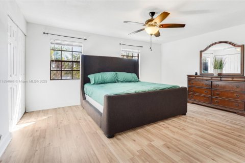 Townhouse in Sunrise, Florida 3 bedrooms, 146.79 sq.m. № 1947756 - photo 18