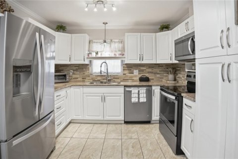 Villa ou maison à vendre à Ocala, Floride: 3 chambres, 111.85 m2 № 2106512 - photo 6
