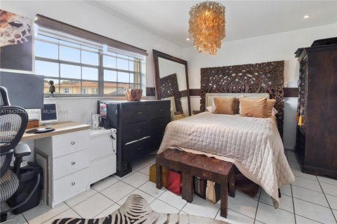 Condominio en venta en Miami, Florida, 2 dormitorios, 134.71 m2 № 1838698 - foto 17