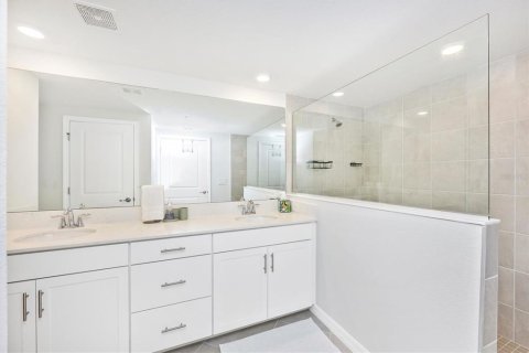 Condo in Venice, Florida, 3 bedrooms in WELLEN PARK  № 1875762 - photo 25